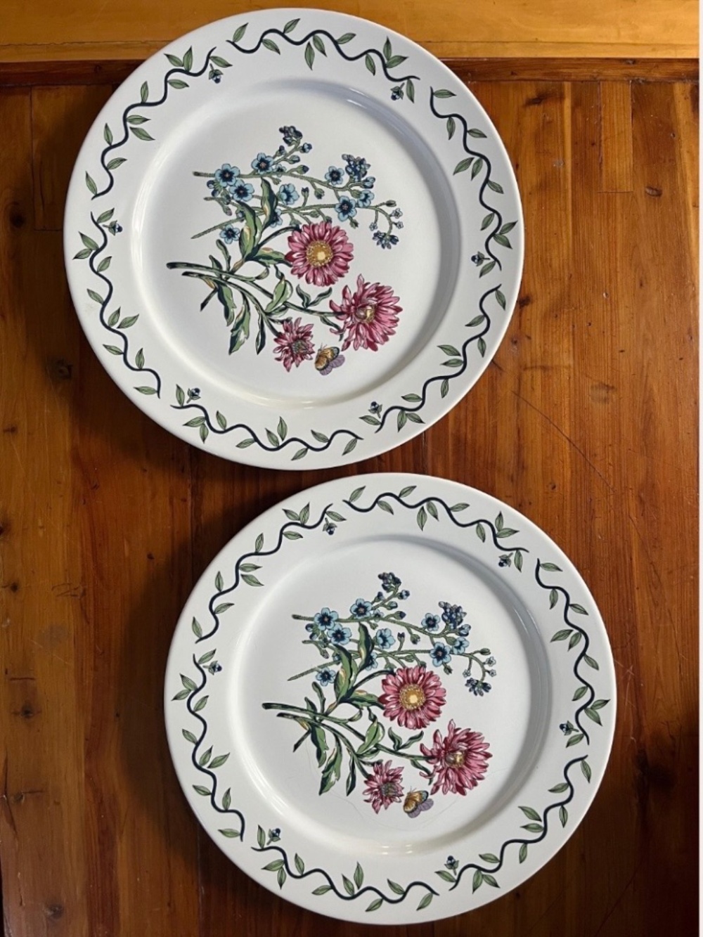 Vintage Dinner Plate “Garden Path 073” by Classic Settings